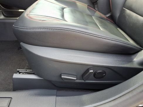 Used 2025 Ford Mustang Mach-E Premium w/ Sport Appearance Package AWD/4WD image 16