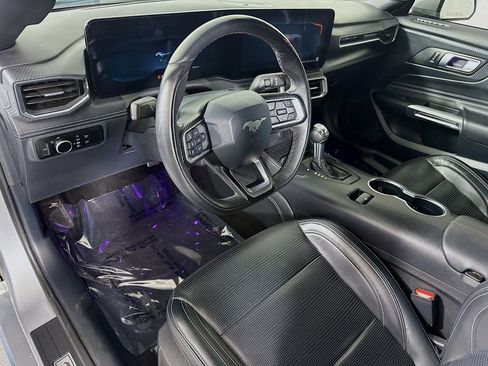 Used 2024 Ford Mustang Premium image 23