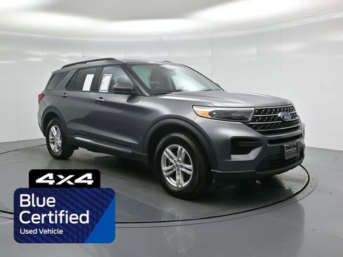Certified 2022 Ford Explorer XLT w/ Class IV Trailer Tow Package image 1