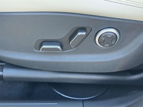 Certified 2026 Genesis GV70 2.5T image 15