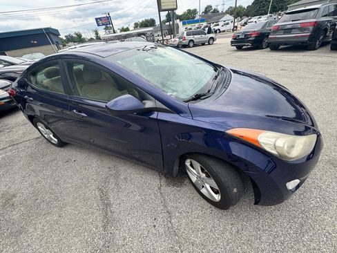 Used 2013 Hyundai Elantra GLS w/ Preferred Pkg FWD image 10
