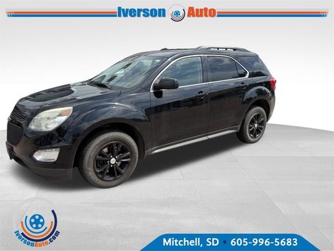 Used 2017 Chevrolet Equinox LT w/ Convenience Package AWD/4WD image 3