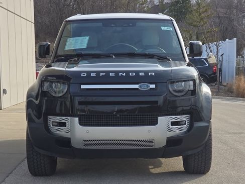 Used 2025 Land Rover Defender 130 S AWD/4WD image 2