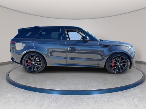 Certified 2025 Land Rover Range Rover Sport Dynamic SE image 4