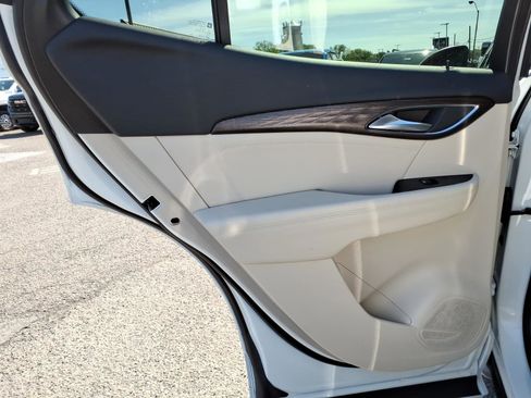 Used 2023 Buick Envision Avenir AWD/4WD image 12