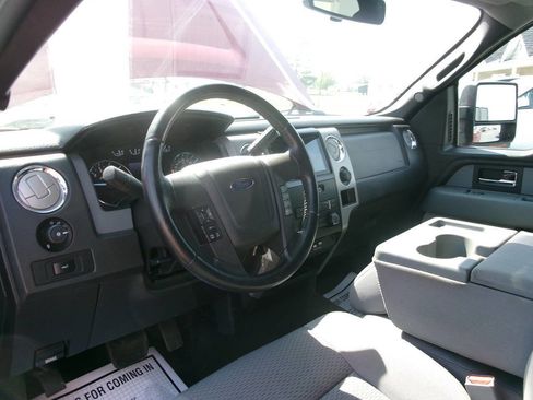 Used 2012 Ford F150 XLT w/ XLT Chrome Pkg image 16