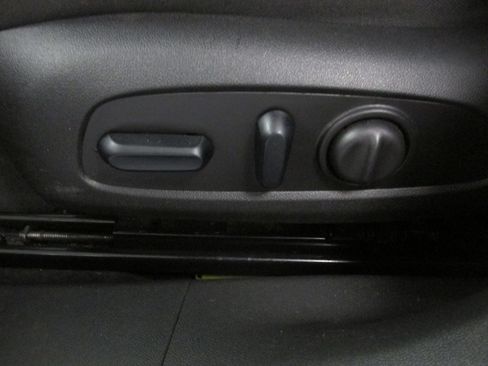 Used 2024 Chevrolet Malibu LT image 27