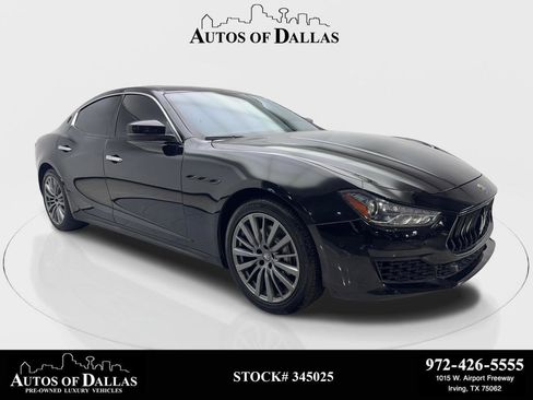 Used 2020 Maserati Ghibli Base image 1