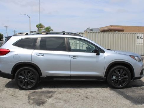 Used 2022 Subaru Ascent Onyx Edition AWD/4WD image 3