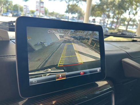 Used 2017 Mercedes-Benz G 550 Squared image 9