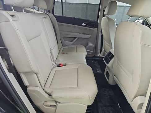 Used 2018 Volkswagen Atlas SE AWD/4WD image 40