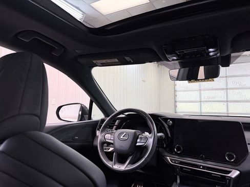 Used 2023 Lexus RX 500h F Sport w/ Accessory Package (2T) AWD/4WD image 33