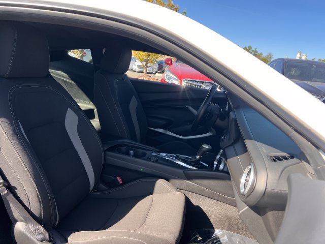 Used 2018 Chevrolet Camaro LT RWD image 25