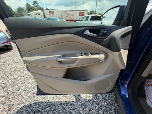 Used 2016 Ford Escape Titanium FWD image 15