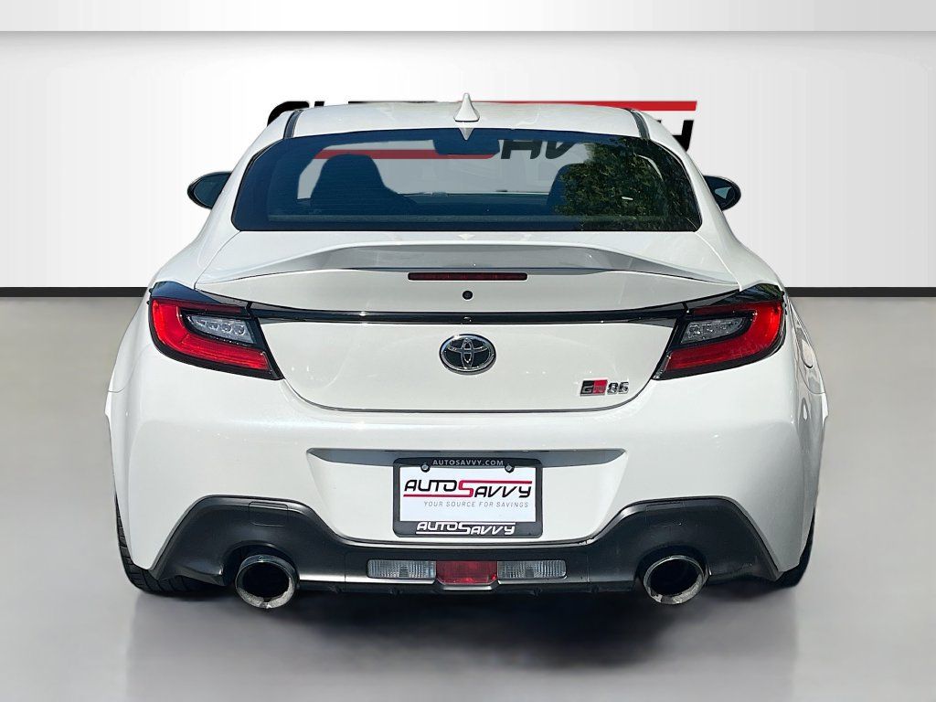 Used 2023 Toyota GR86 Premium RWD image 6