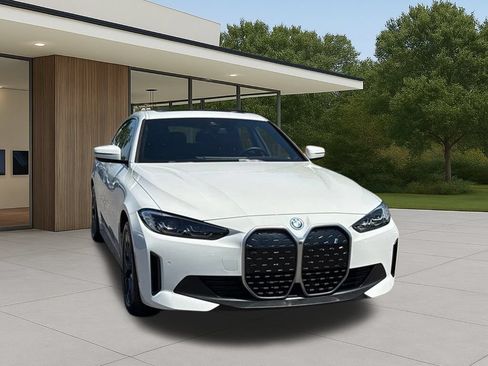 Used 2023 BMW i4 eDrive35 w/ Premium Package RWD image 5