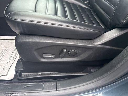 Used 2024 Ford Edge SEL w/ Convenience Package image 30