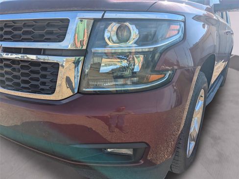 Used 2019 Chevrolet Suburban LT w/ Luxury Package image 28