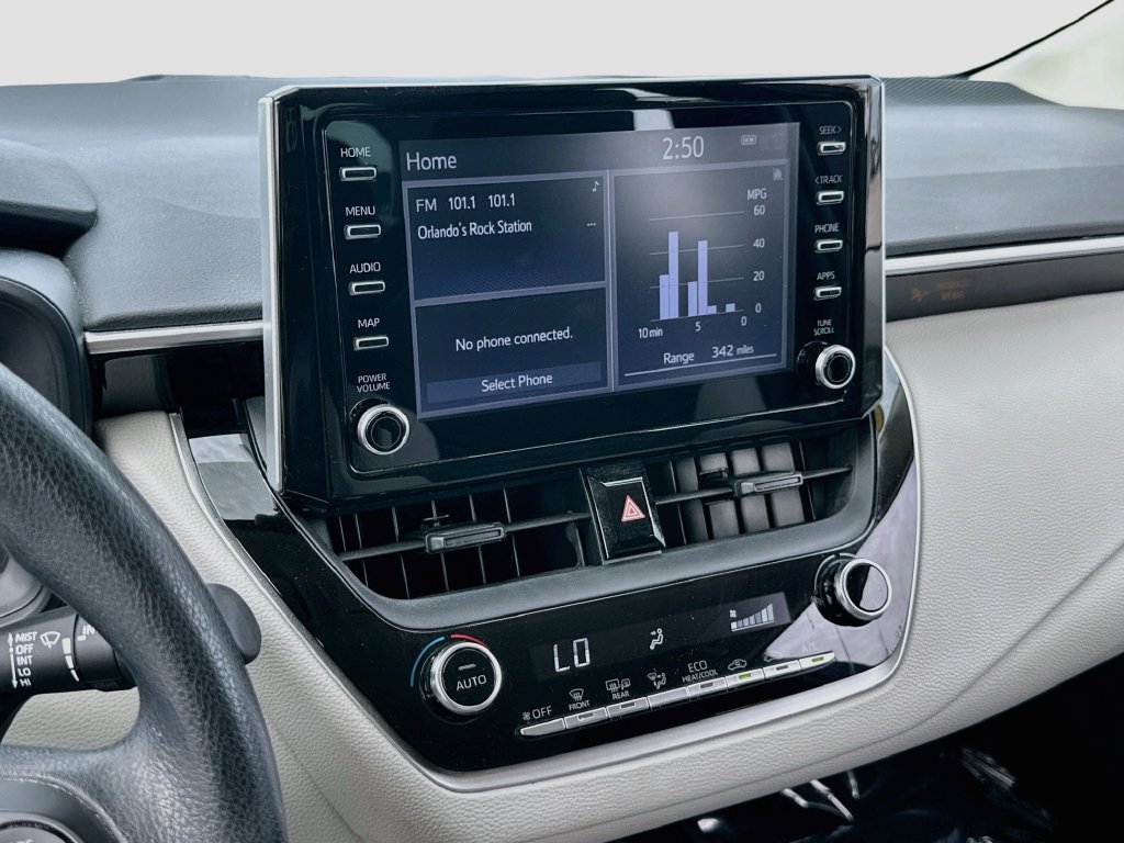 Used 2020 Toyota Corolla LE FWD image 14