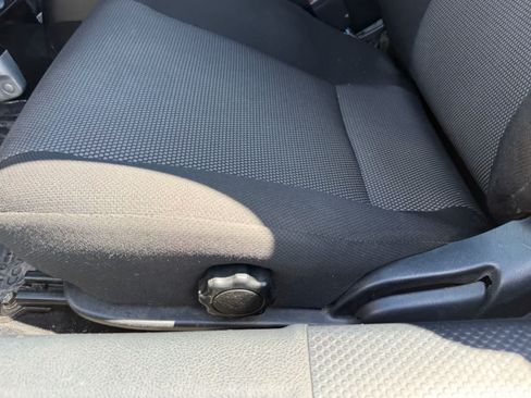 Used 2004 Toyota MR2 RWD image 23