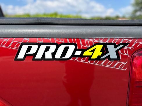 Used 2015 Nissan Frontier PRO-4X w/ Pro-4x Luxury Package image 21
