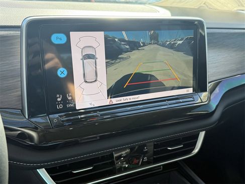 New 2026 Volkswagen Atlas SEL image 19