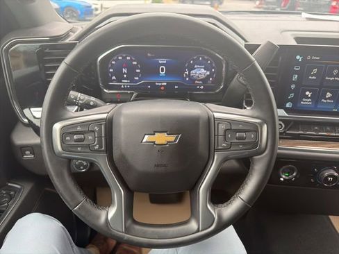 Used 2024 Chevrolet Silverado 1500 LT AWD/4WD image 24