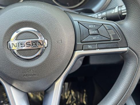 Used 2021 Nissan Kicks S image 20