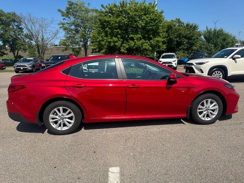 Used 2025 Toyota Camry LE w/ Convenience Package AWD/4WD image 7