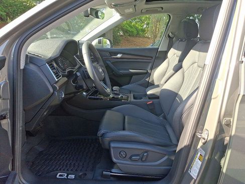 Used 2025 Audi Q5 2.0T Premium image 13