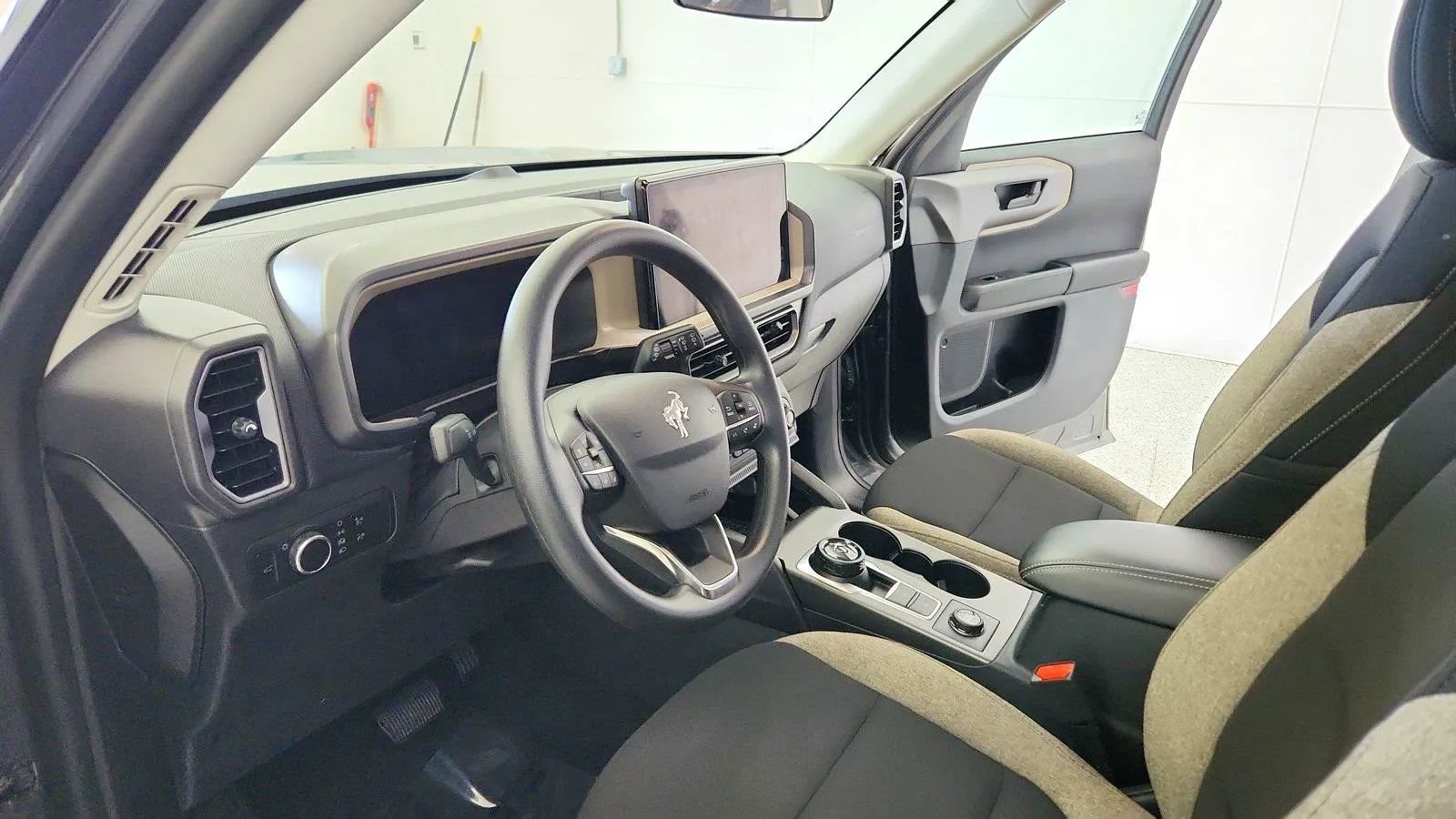 Used 2025 Ford Bronco Sport Big Bend AWD/4WD image 14