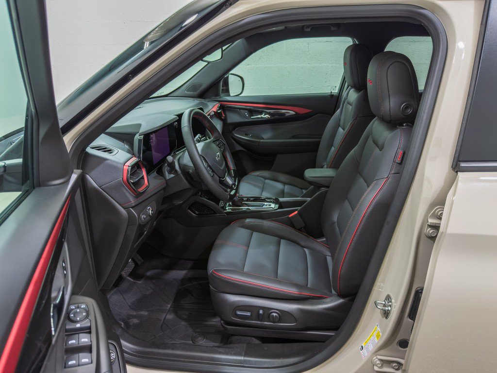 Used 2026 Chevrolet TrailBlazer RS w/ Convenience Package AWD/4WD image 13