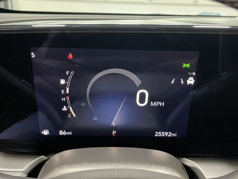 Used 2025 Buick Encore GX Avenir w/ Avenir Technology Package image 13