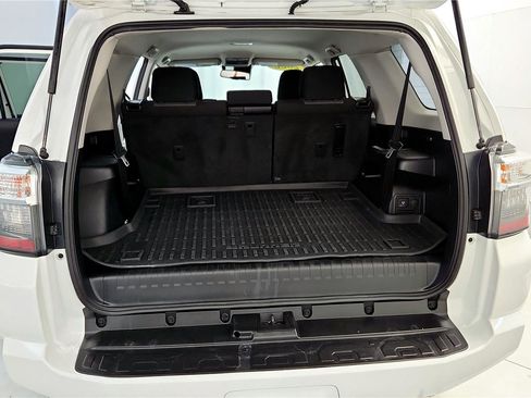 Certified 2022 Toyota 4Runner SR5 image 19