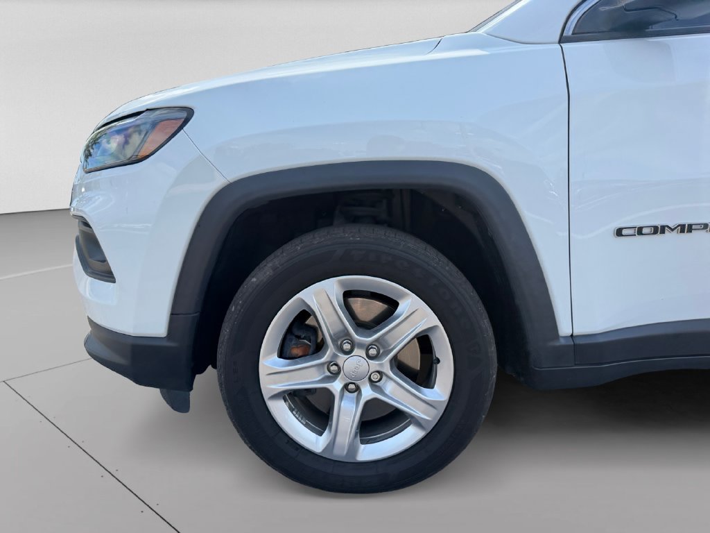 Used 2024 Jeep Compass Latitude AWD/4WD image 30