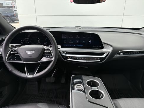 Used 2024 Cadillac Lyriq Sport w/ LPO, Floor Liner Package AWD/4WD image 18