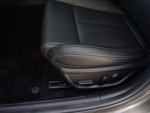 New 2026 Genesis G70 2.5T image 16