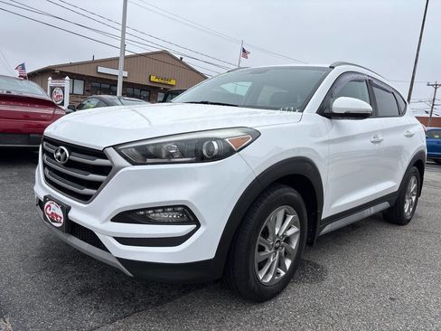 Used 2017 Hyundai Tucson Eco w/ Cargo Package image 3