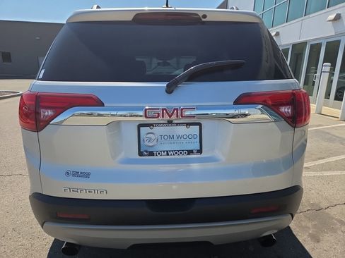 Used 2019 GMC Acadia SLE image 12