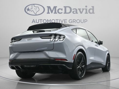 Used 2025 Ford Mustang Mach-E GT AWD/4WD image 31