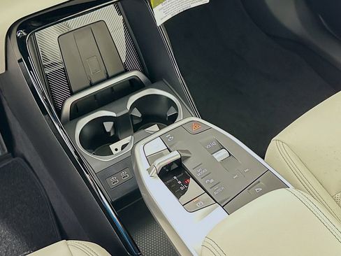 New 2026 BMW X2 xDrive28i w/ Technology Package image 15