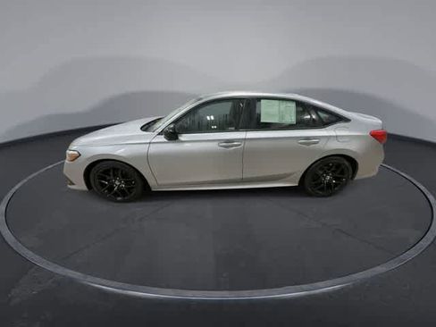 Used 2023 Honda Civic Sport image 5