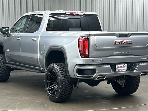 Used 2024 GMC Sierra 1500 AT4 w/ Technology Package image 3