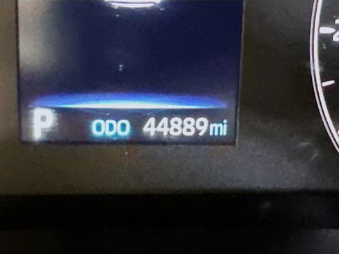 Used 2024 Toyota Corolla LE image 18