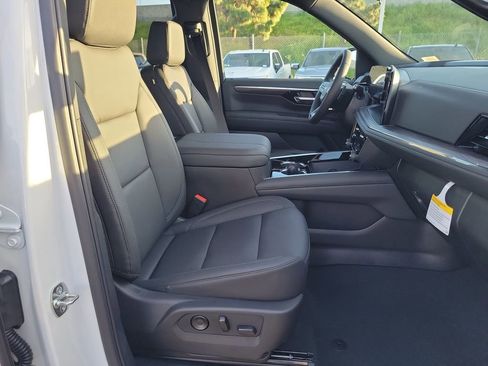 New 2026 Chevrolet Tahoe LT image 16