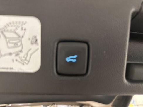 Certified 2020 Ford Escape Titanium image 21