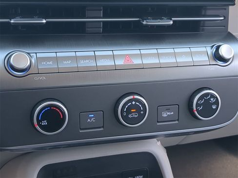 New 2026 Hyundai Kona SE image 26