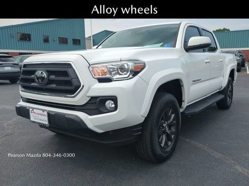 Used 2022 Toyota Tacoma SR5 w/ Technology Package RWD image 9