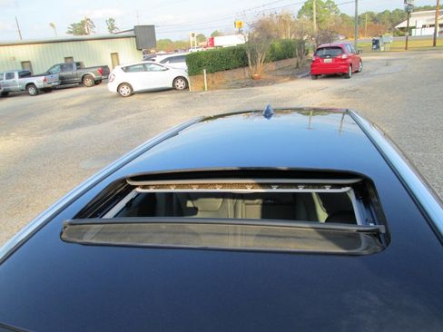 Used 2017 Volvo V60 T5 Premier w/ Convenience Package image 27