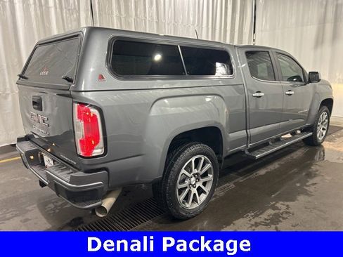 Used 2021 GMC Canyon Denali image 3